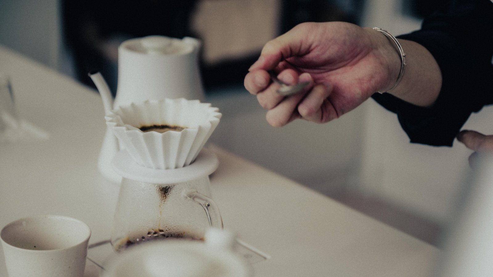 coffee brewing at k'ommons